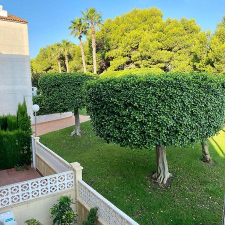 Torrevista Three Bedroom Apartment, Two Swimming Pools And Garage Torrevieja Exterior photo