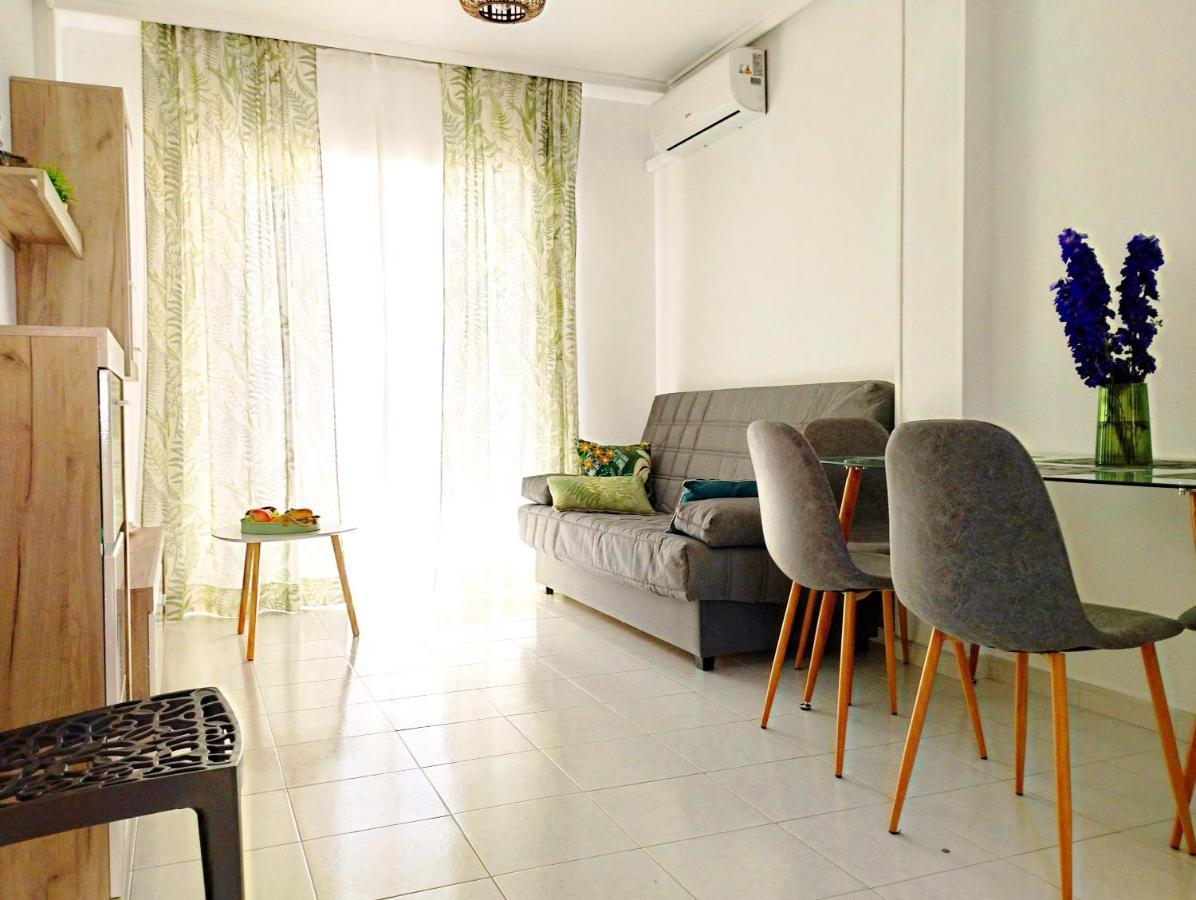 Torrevista Three Bedroom Apartment, Two Swimming Pools And Garage Torrevieja Exterior photo
